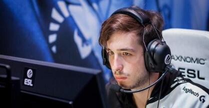 第三人跑位 第三人跑位