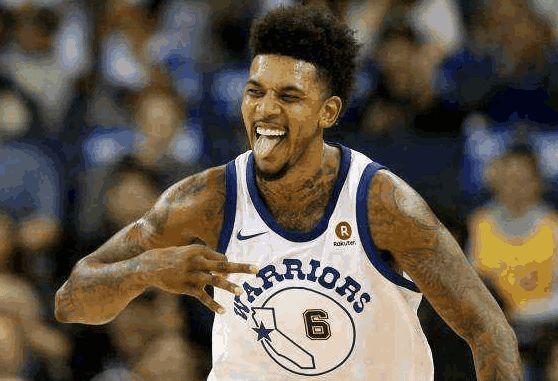 肋部的接应